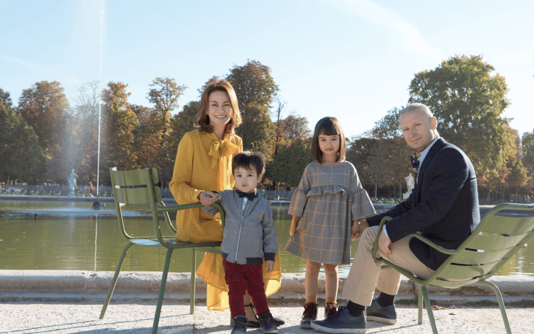 Why book a family photoshoot in Paris?